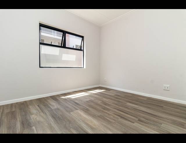 2 BEDROOM APARTMENT RENTED IN BRYANSTON